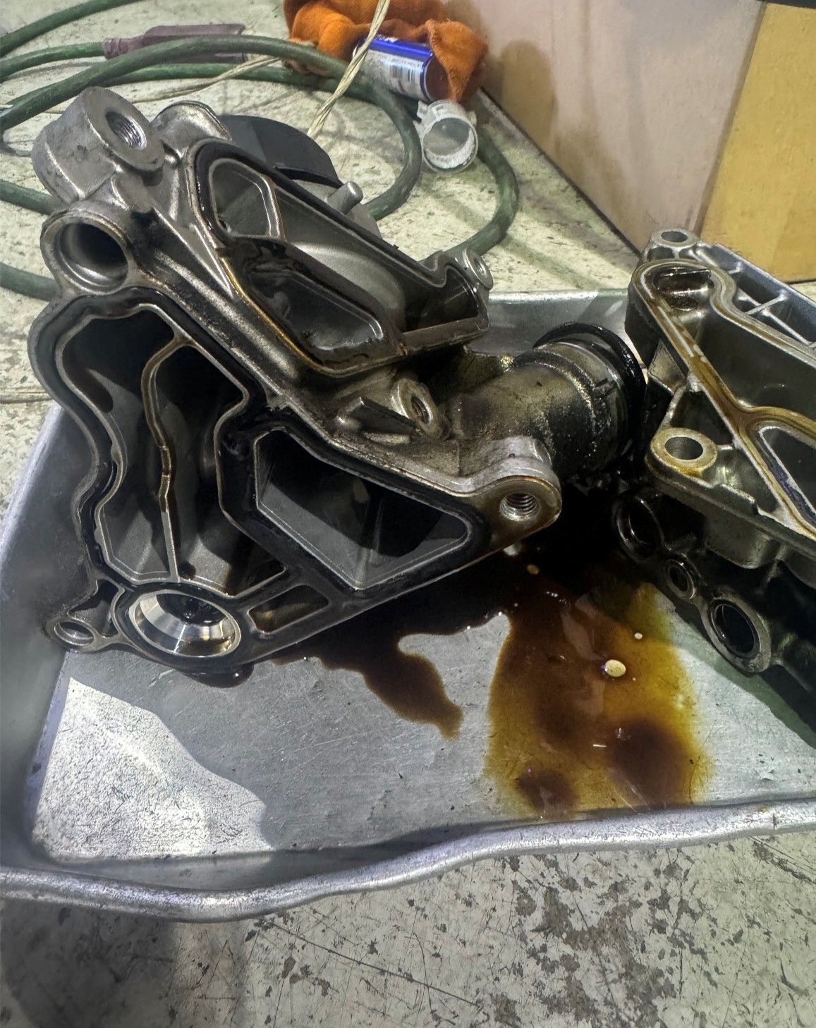 BMW 335GT　オイルフィルターガスケット交換