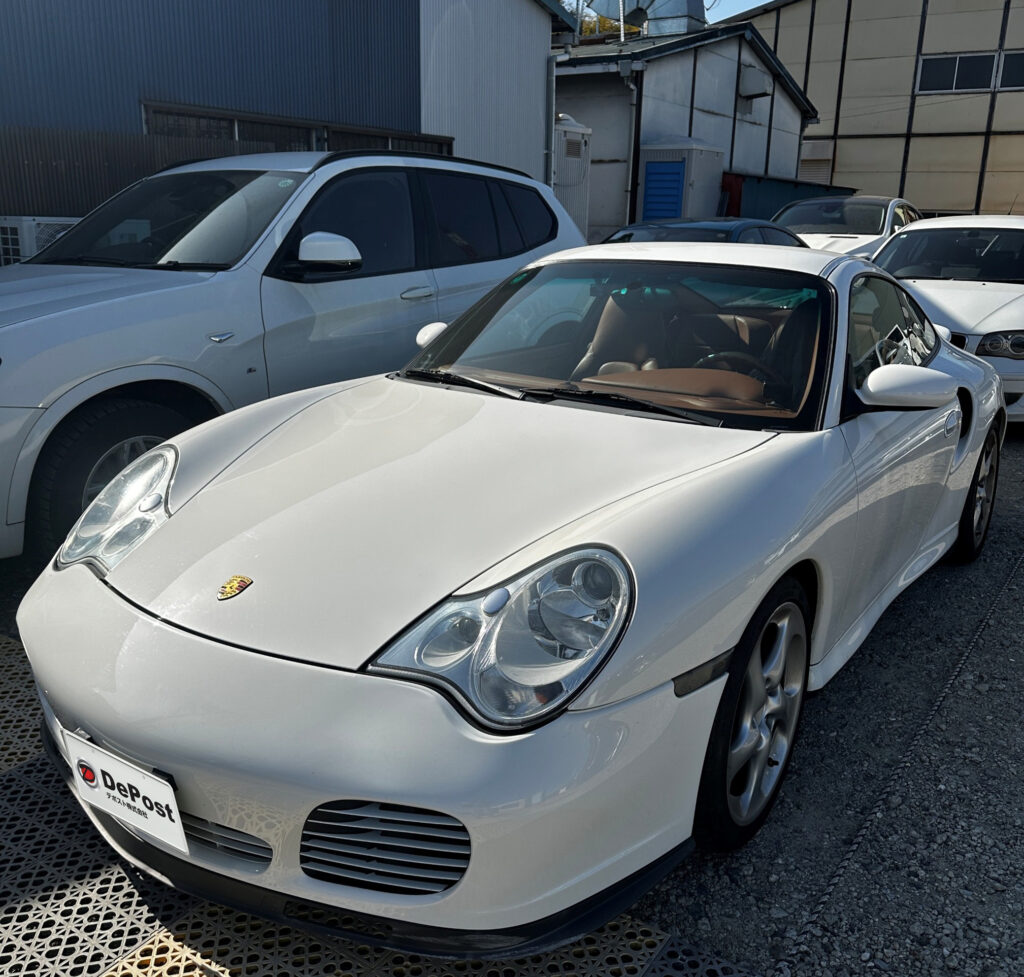 996外観